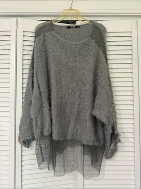 TOV Los Angeles Women's Gray Fuzzy Mesh Knit Sweater